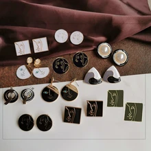 AOMU, дизайн, абстрактные серьги с человеческим лицом, металлические хитовые цветные глазурные эмалированные геометрические серьги-гвоздики для женщин, ювелирные изделия