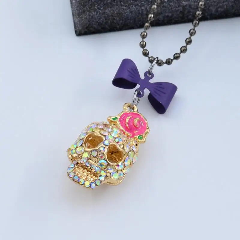 

2019 fashion exaggerated skull skull necklace Halloween long bow sweater chain jewelry