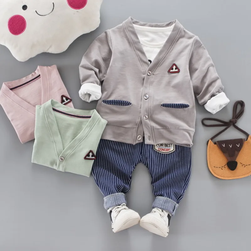 Комплект одежды для мальчиков куртка футболка штаны костюм из 3 предметов модные