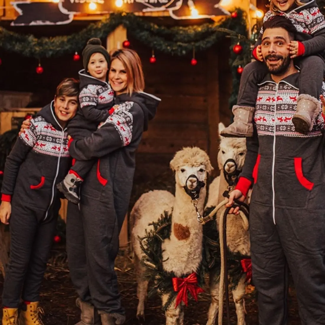 

Mom Dad Kid Christmas Pajamas Red Blue Hooded Long Sleeve Family Matching Christmas 2020 Pajamas Bodysuits Pyjamas Overalls