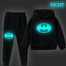 От 2 до 14 лет; модная толстовка с капюшоном и принтом Бэтмена; брюки; комплект из 2 предметов; зимняя одежда; Спортивный костюм с принтом; повседневная толстовка для мальчиков; одежда для маленьких девочек