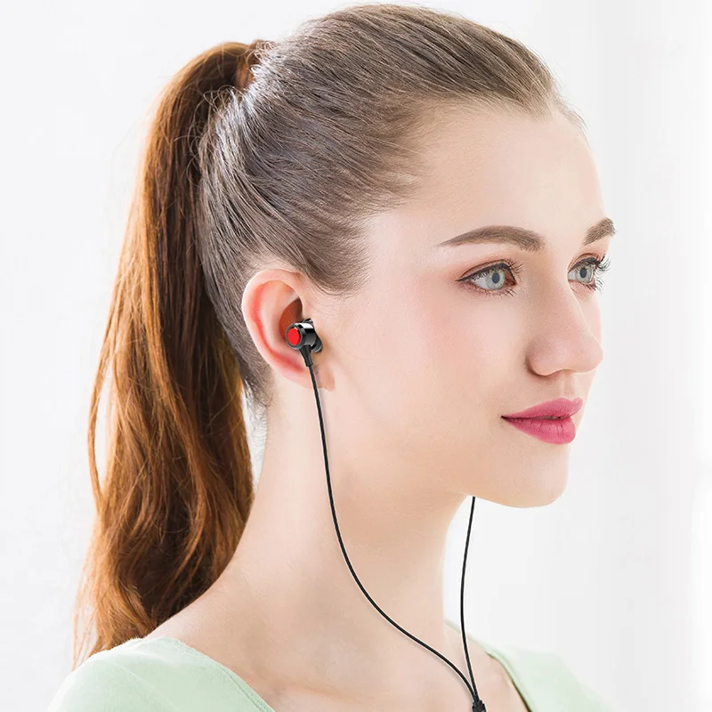 JZGSHARK Bass Sound Earphone In Ear Sport Earphones with mic for xiaomi iPhone Samsung Headset fone de ouvido auriculares MP3
