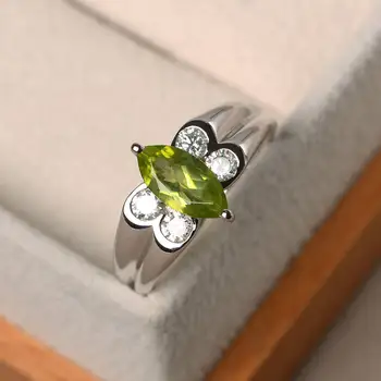 

Zircon Peridot Ring Lady S925 Sterling Silver Fashionable Personality Simple Small Fresh Butterfly Ring Birthday Gift