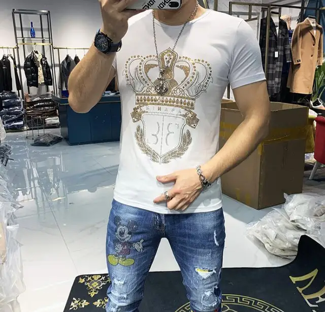 T-shirt Designer Clothes Men Mercerized Cotton V-shaped Pattern Rhinestone  Top 2022 New Male Street Fashion Style Man Clothing