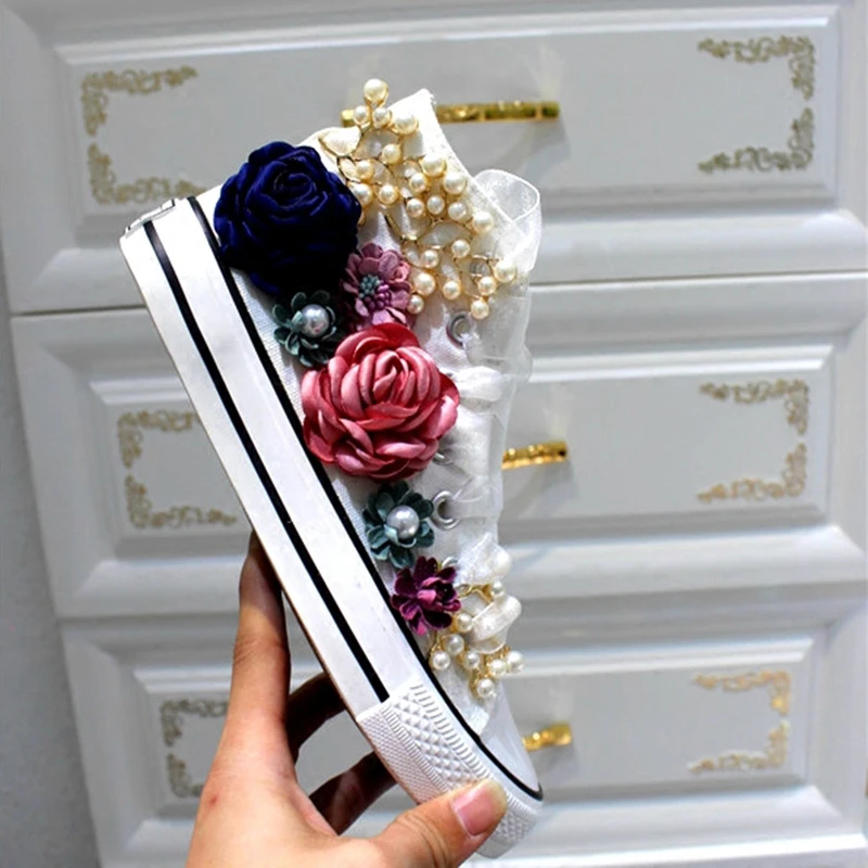 

Pretty Handmade Camellia Flats Small White Shoes String beading Espadrilles Women Fashion Riband Lace Up Canvas Flat shoes