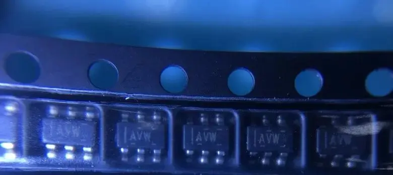 50 шт./лот TPS3808 TPS3808G01 TPS3808G01DBVR AVW SOT23-6