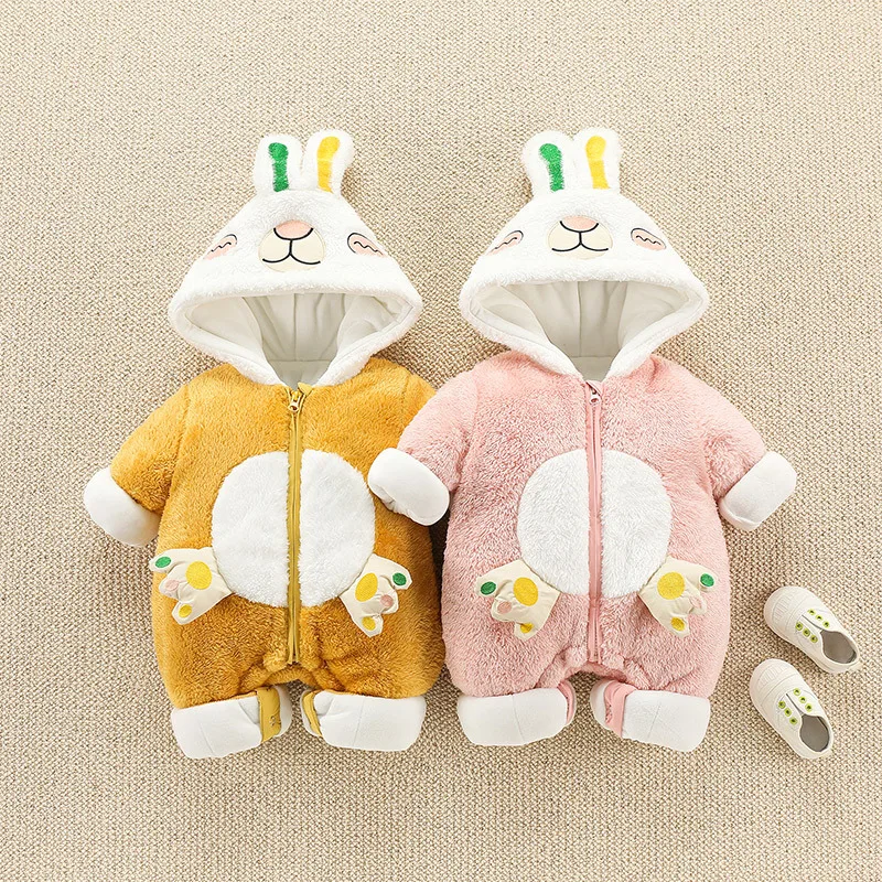Новый Зимний плюшевый и утепленный мультяшный цельный костюм для новорожденных