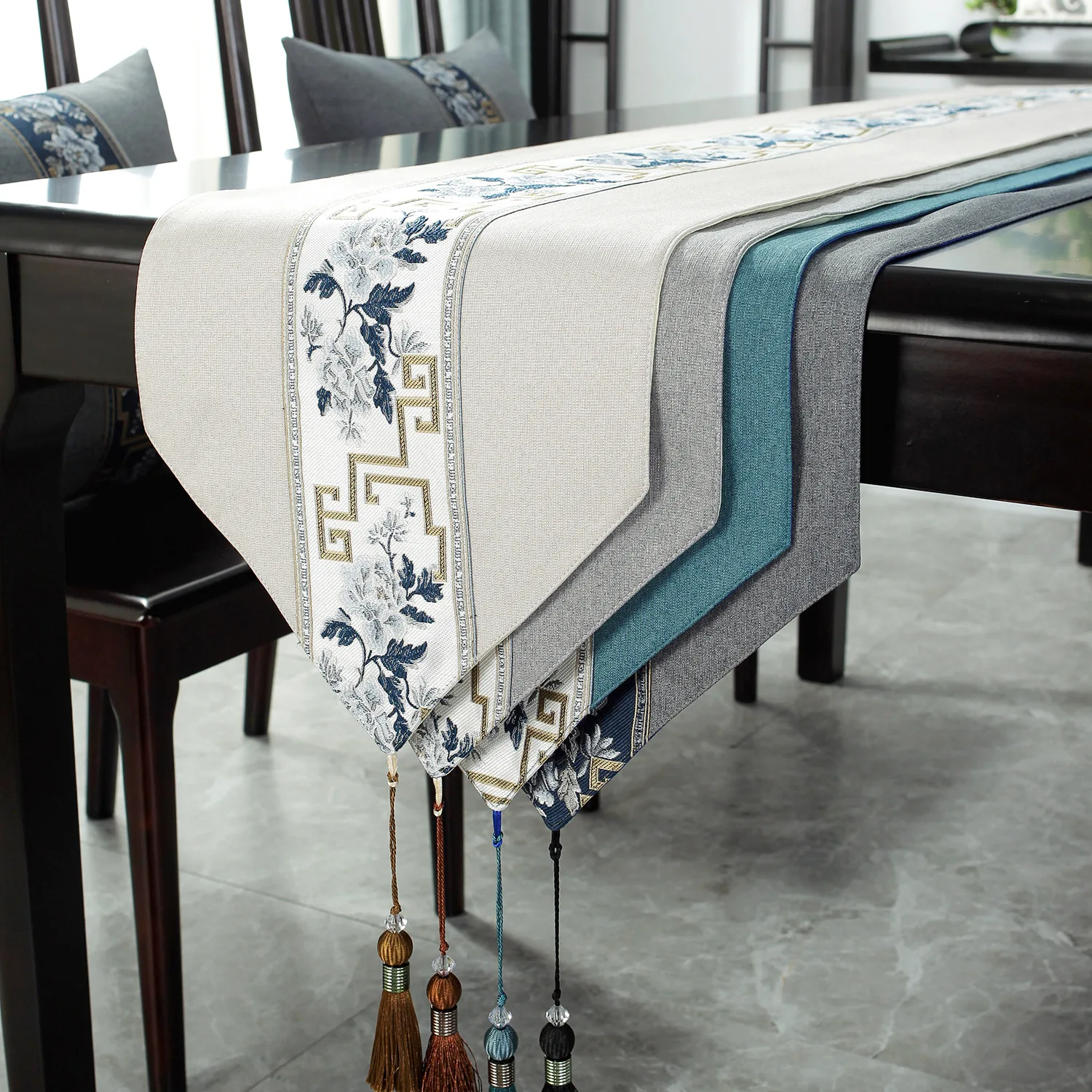 

Embroidered Table Runners Luxury Chinese Style Table Runner Modern Wedding Party Home Decoration Table Cloth for Dining