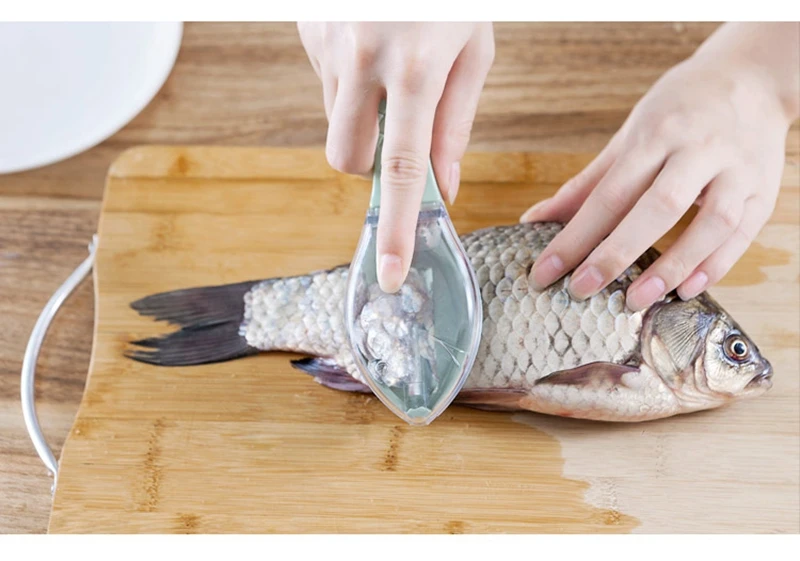 Fish Skin Brush Scraping Fishing Scale Brush Graters Fast Remove Fish knife Cleaning Peeler Scaler Scraper With Knife Device (5)