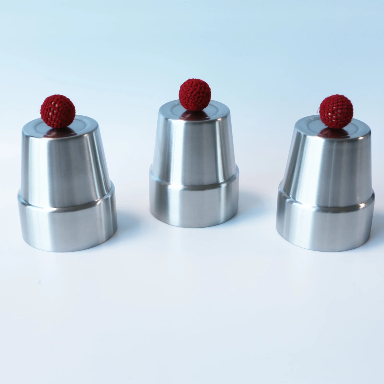

1 Set Stainless Steel Cups and Balls Magic Close Up Magic Tricks Professional Magician Trick Magic Prop Gimmick High Quality