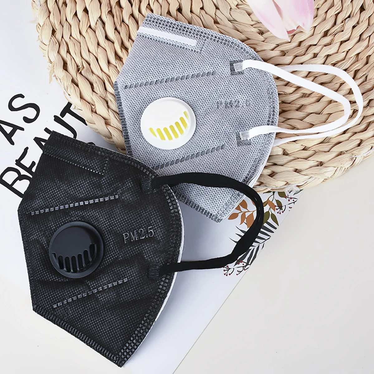 Спортивный респиратор. Плоская маска 23305.