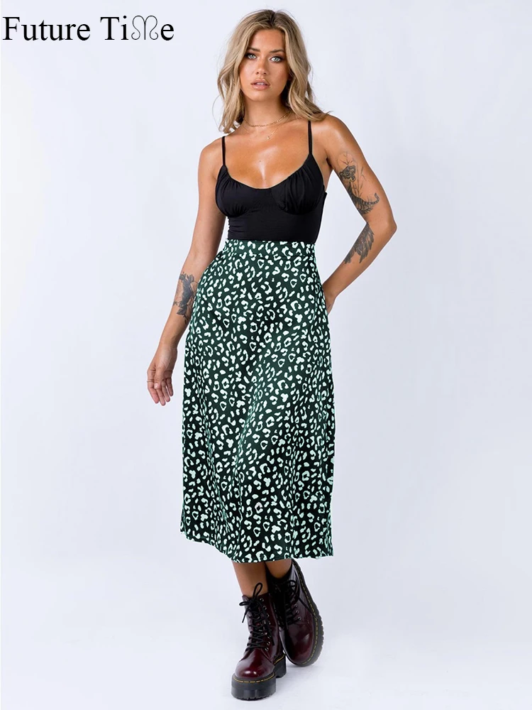Женская юбка с разрезом и леопардовым принтом Future Time весна-лето 2020 высокой талией