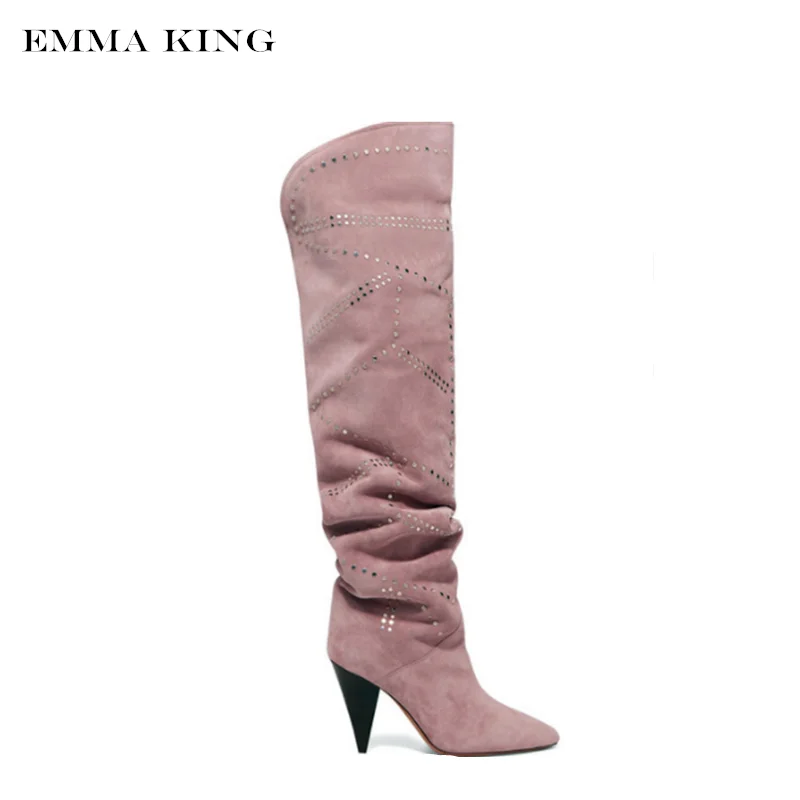 Emma king/; модные зимние женские сапоги до колена из натуральной кожи на КОНУСНОМ каблуке; обувь с острым носком; цвет черный, розовый