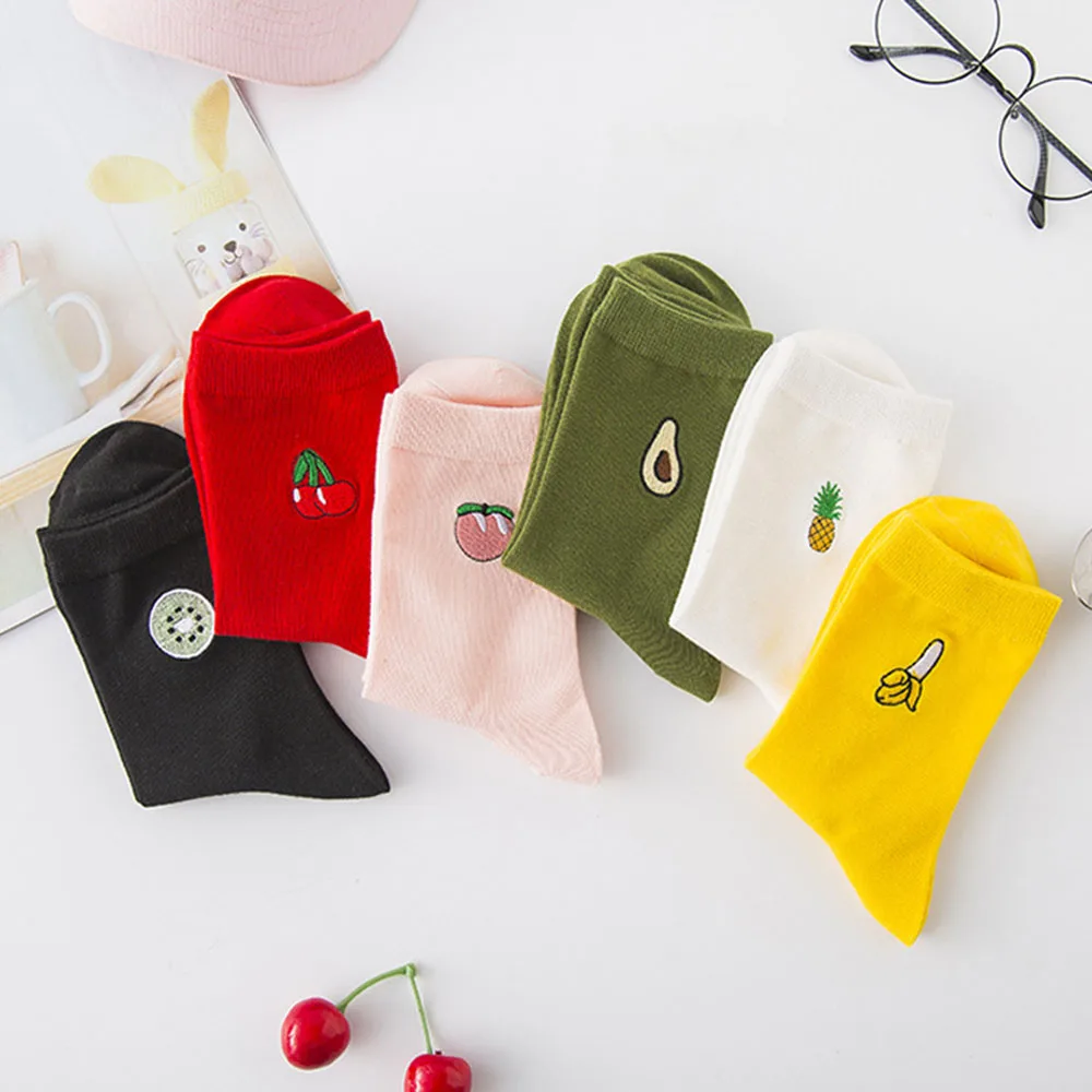 Christmas Funny Gift Embroidery Pattern Cotton Cartoon Casual Kawaii Peach Cherry Avocado Fruit Print Socks Retro Loose