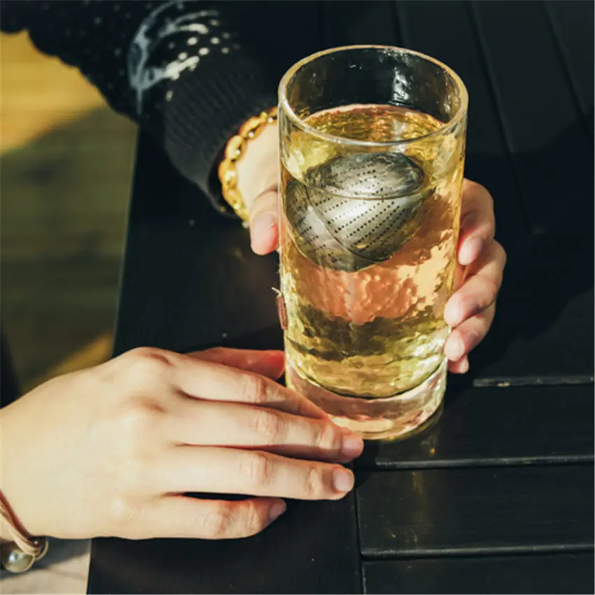 

Outdoor Pure Titanium Creative Egg Shape Tea Strainer Tea Coffee Scented Filter Hold Fitting Built In Teacup