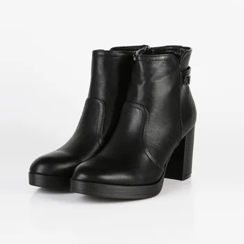 

With wide heel Booties