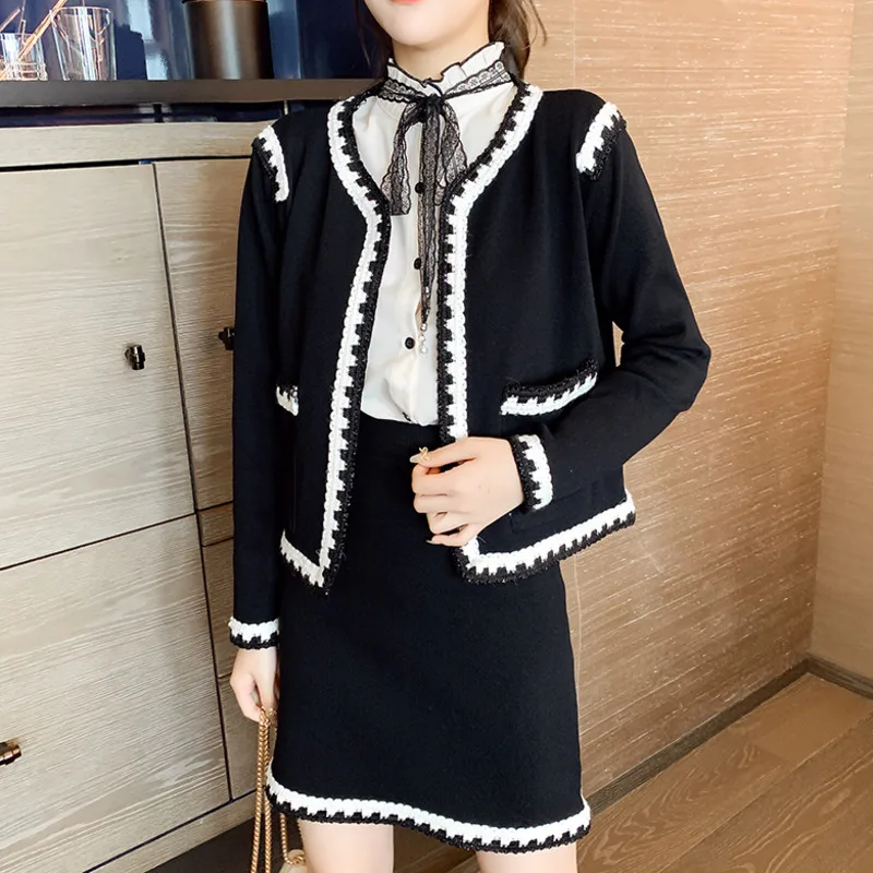 Женский трикотажный офисный костюм винтажный комплект из двух предметов кофта с