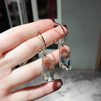 

Korean New Design Fashion Jewelry White Transparent Irregular Crystal Earrings Luxury Simple Wedding Party Earrings for women