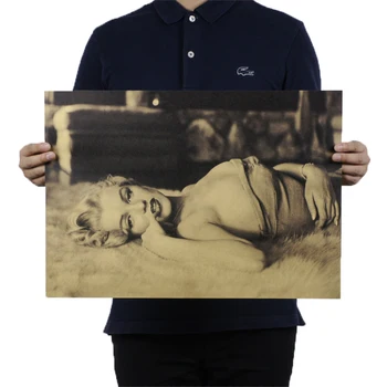 

Marilyn Monroe Goddess Nostalgic Kraft Paper Poster Painting Bar Poster Retro Poster Decorative Painting Wall Sticker 51x35.5cm