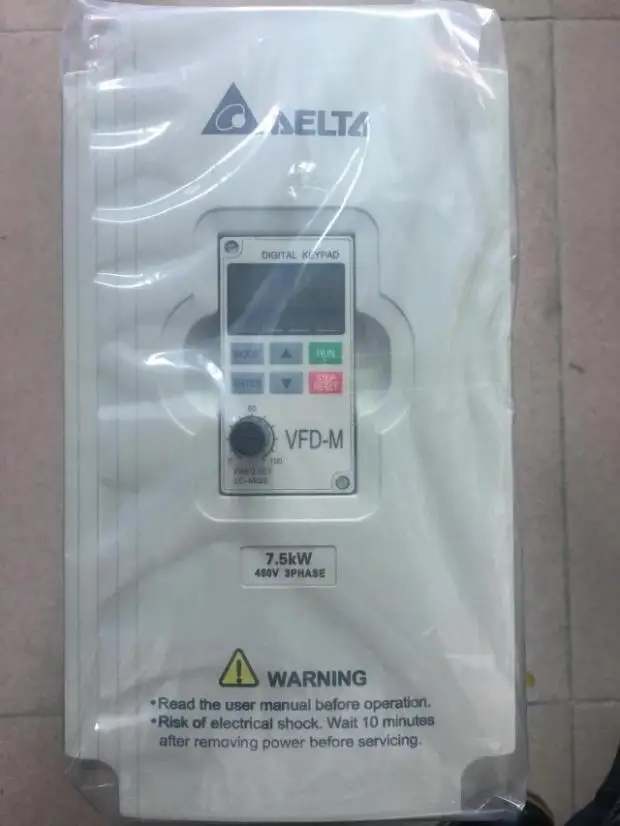 Дельта VFD-M Инвертор серии 10HP 7.5KW 460V 3-фазовый VFD075M43A моторный накопитель переменного тока Привод в коробке