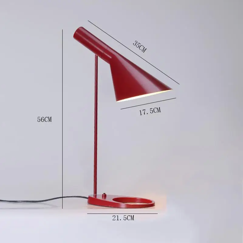 Современная светодиодная простая настольная лампа для Северной Европы, прикроватная лампа для спальни, художественная простая настольная лампа AJ, офисный декоративный Настольный светильник, Luminaria - Цвет абажура: Красный