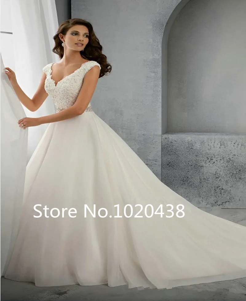 

Beading A Line Straps Wedding Dress 2016 Appliques Sequins V Neck Wedding Gowns Bridal Dresses Court Train