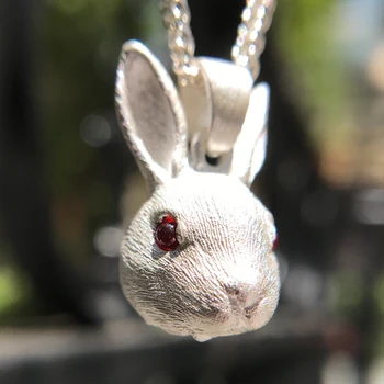 

QHZ Handmade Red Eyed Rabbit Pendant 925 Sterling Silver 2.3 * 1.2cm Pendant