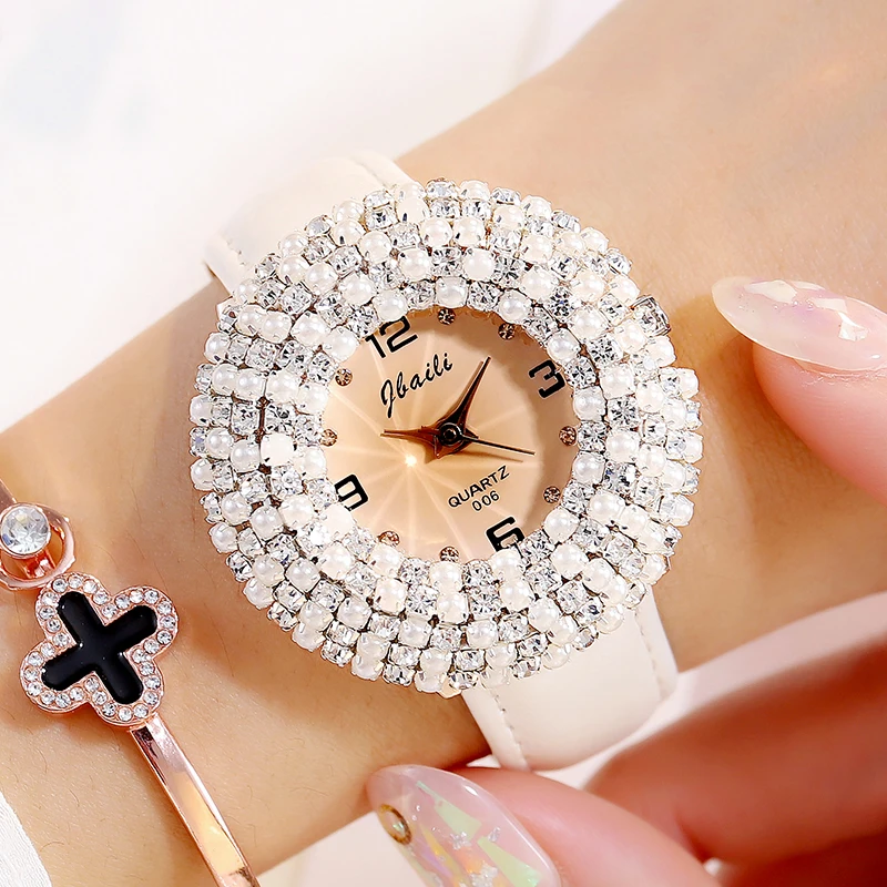 Elegant Crystal Women Quartz Watch Big Diamond Dial Leather Strap Ladies Wrist Watches Female Fashion Rhinestone Clock Reloj