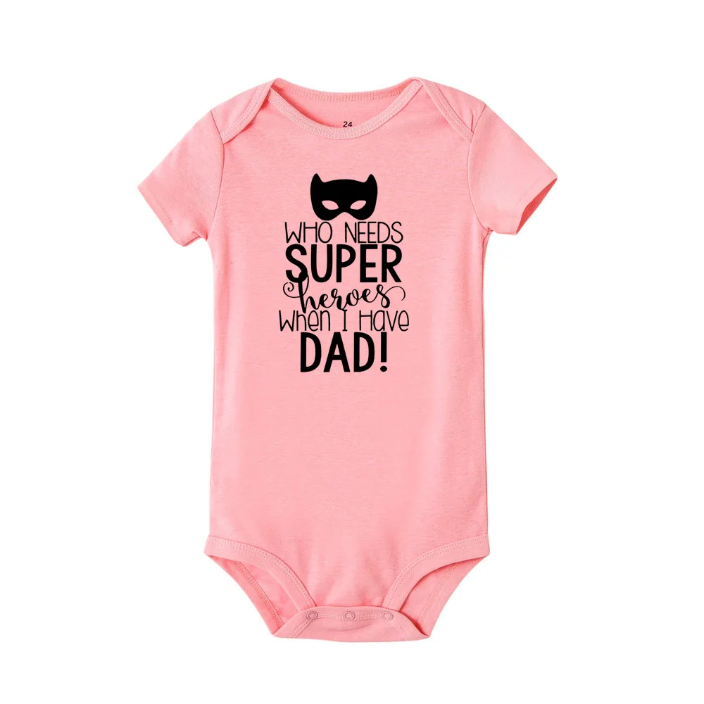 Одежда для новорожденных с героями «Who Super Heroes When I Have Dad» одежда с короткими рукавами для мальчиков и девочек комбинезоны из хлопка белого цвета - Цвет: RF29-SRPPK-