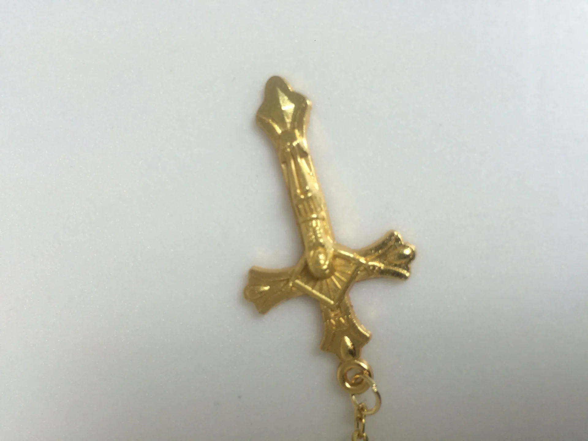 Католические украшения, поставки, белый искусственный жемчуг, ожерелье с крестом, праздничный подарок, религиозные изделия, церковное христианское ожерелье, ювелирные изделия