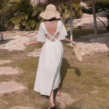 Новые летние Стиль белого цвета, с вырезами, в стиле ретро для отдыха Стиль очень фея Франции, не мейнстрим, с низким вырезом на спине платье феи