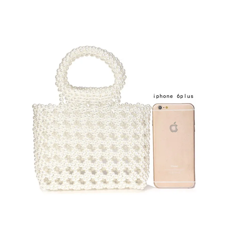 12304639689_1025814424