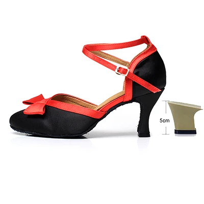 Женская танцевальная обувь для латиноамериканских танцев; цвет красный, розовый; женская обувь на высоком каблуке; Танцевальная обувь для сальсы, танго; обувь для танцев с бантом для девочек; Обувь для бальных танцев; женская обувь из искусственной кожи - Цвет: red-5cm