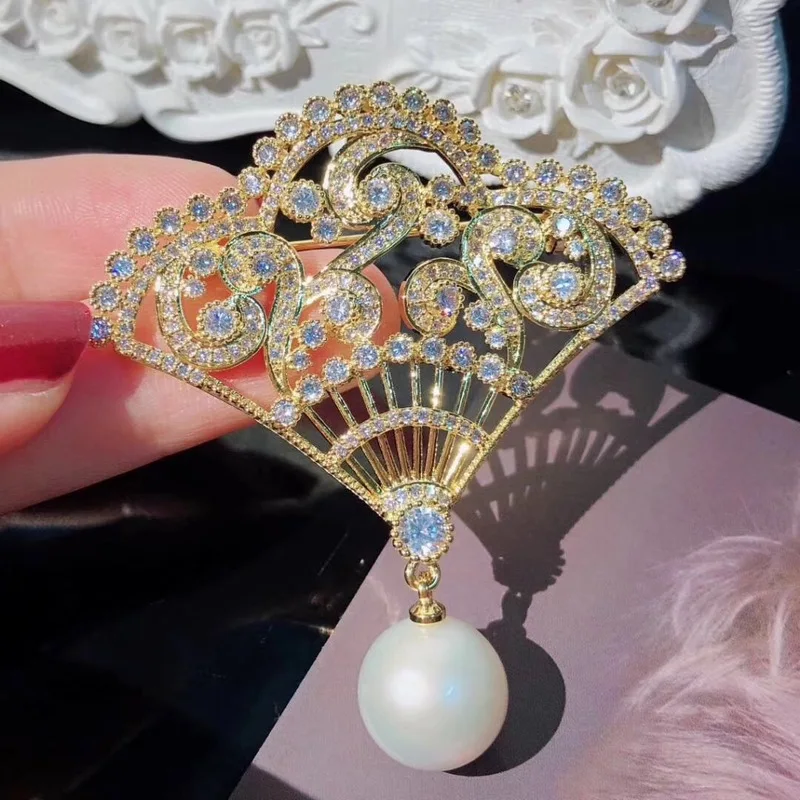 

Zircon antique fan palace British Seiko K gold craft natural pearl brooch sweater chain dual use