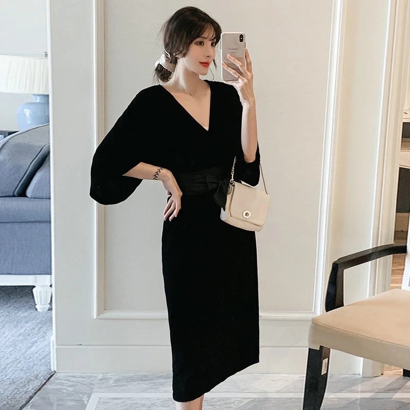 

Women Elegant Pleuche Wrap Dresses Lacing Up Belt Waist V-neck Loose Three Quarter Sleeve Back Slit Velvet One Piece Dress Woman