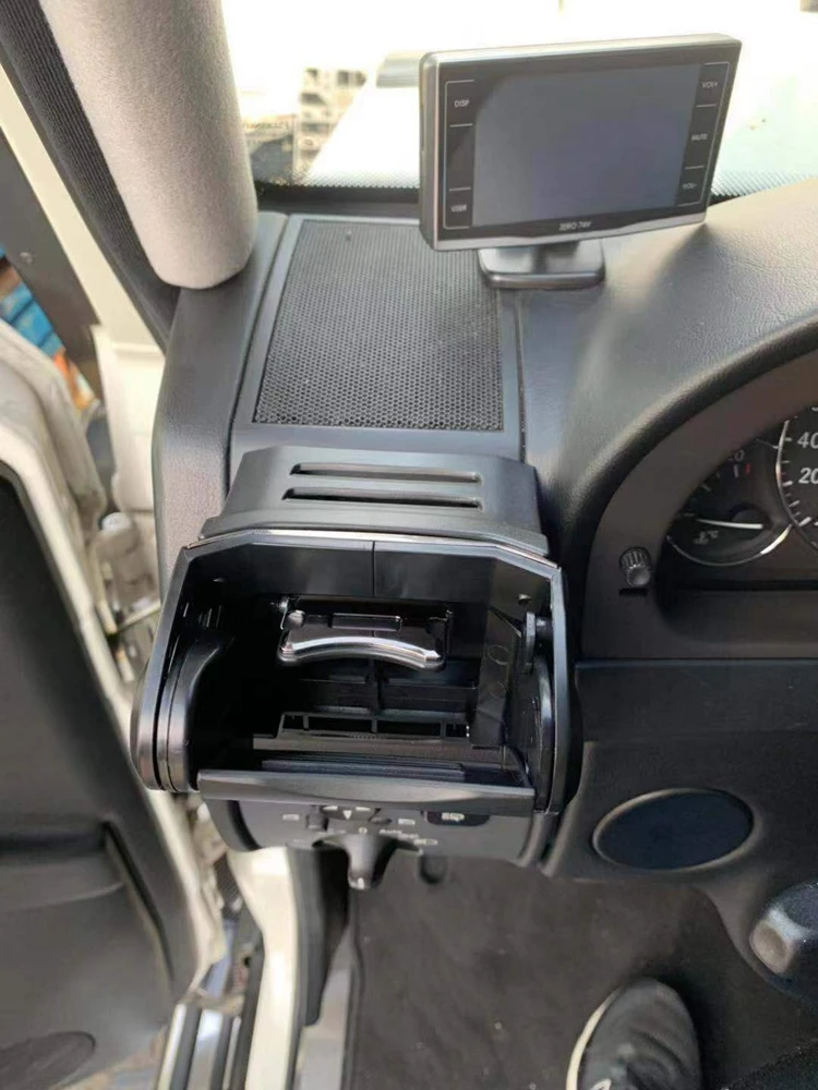 W463 CUP HOLDER10