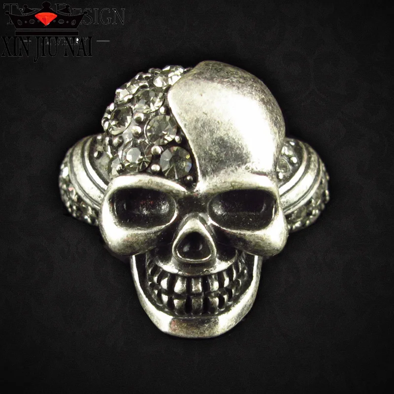 

Rose gold/wedding retro horror Skull Punk locomotive girl ring inlaid with high quality zircon CZ Halloween jewelry fashion gift