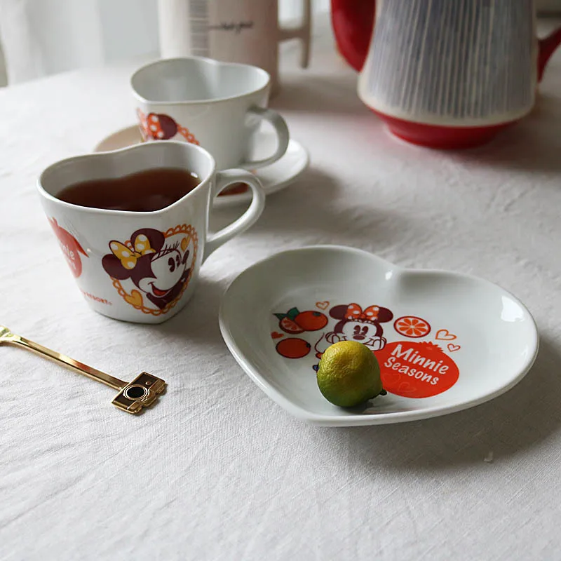 Дисней Минни Микки чашка для воды Кофе Молоко чай керамическая кружка в форме сердца чашка и тарелка домашний офис Коллекция чашки посуда подарки