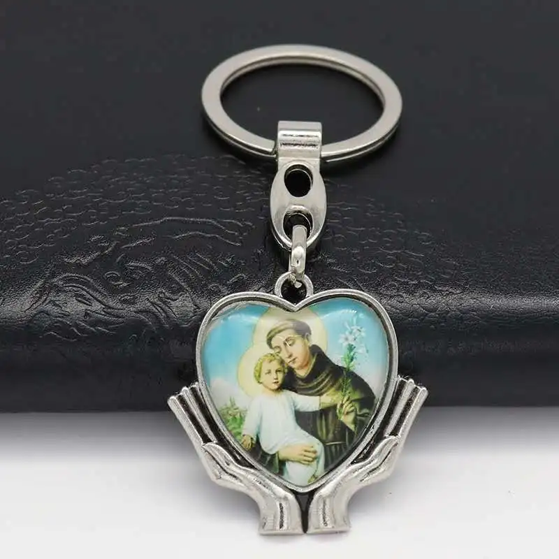 合金手捧爱心滴油图案钥匙扣1