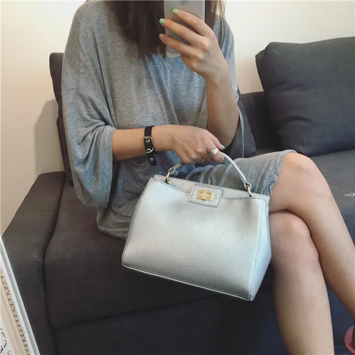Bags for Women 2021 New Women's Bag Lychee Pattern Classic Kitten Bag Golden Lock Shoulder Messenger Ladies Bag Bags for Women 2021 New Women's Bag Lychee Pattern Classic Kitten Bag Golden Lock Shoulder Messenger Ladies Bag