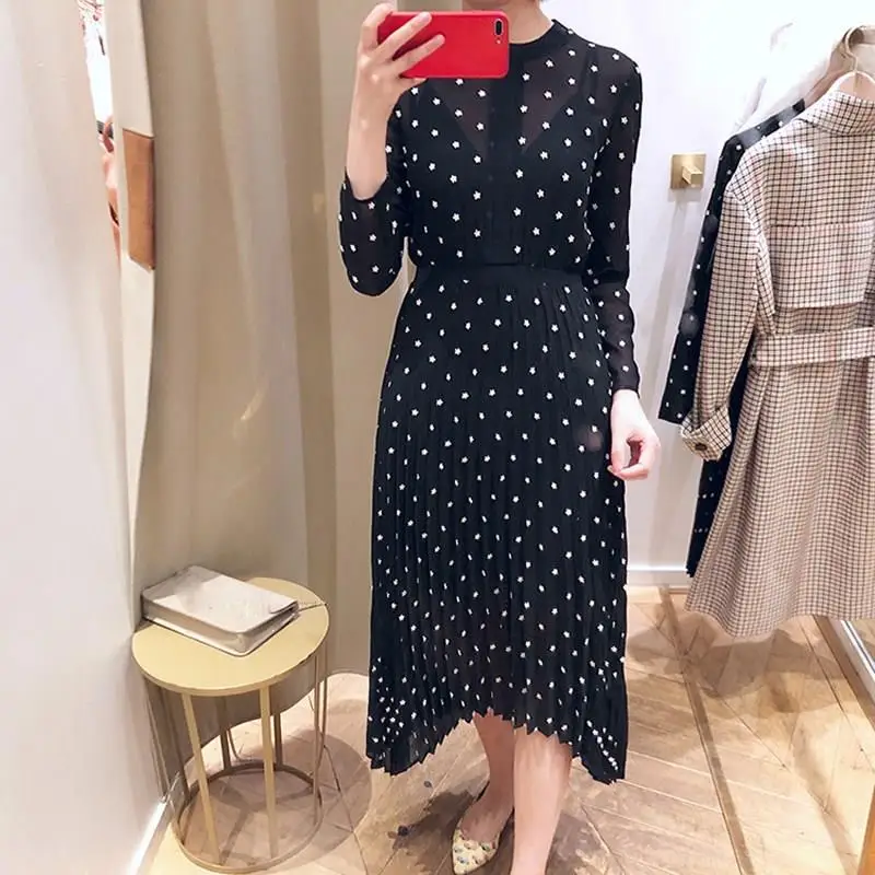 

Women Fall Flower Embroidered Chiffon Midi Dress Bottoming O Neck Pleated Dress Slim Waist Long Sleeve Dresses