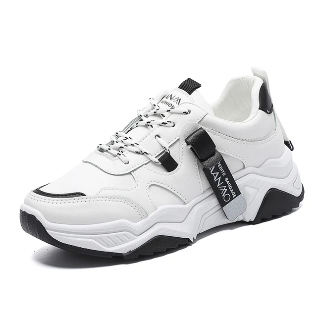 anti skid sports shoes