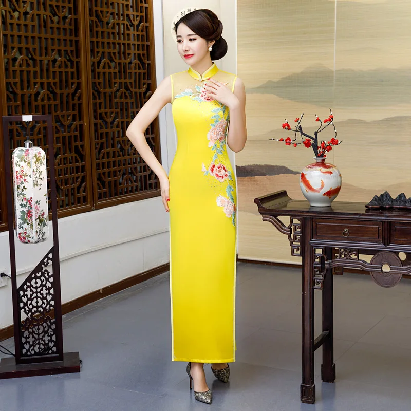 

Oversize 5XL 6XL Embroider Vintage Ladies Chinese Style Dress Classic Qipao Stage Show Elegant Female Handmade Button Cheongsam