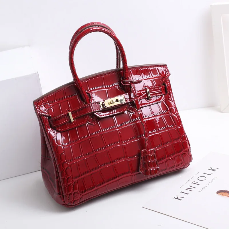 

Fashion leather crocodile pattern, lacquer skin, one-shoulder portable lady bag