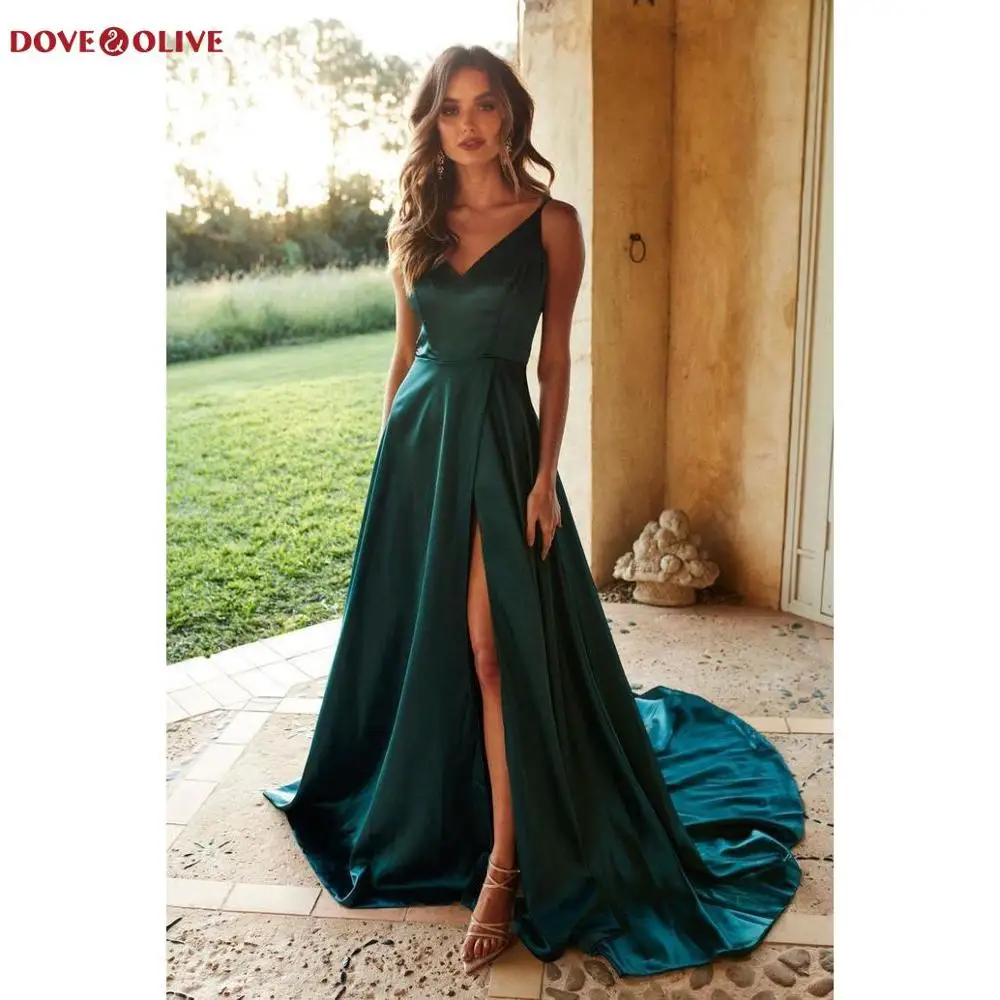 

Hunter Green Evening Gown 2020 Satin Long Simple Deep V Neck Front Split Sleevelss A Line Court Train Prom Dresses Custom Made