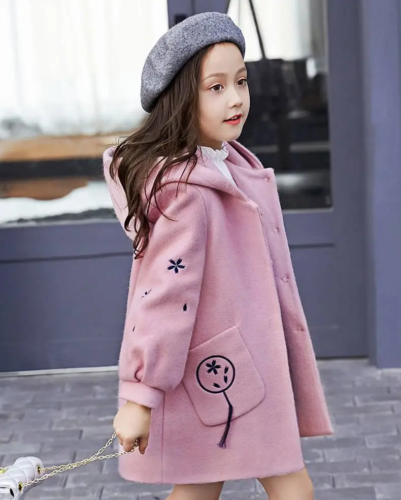 Осень-зима ; Новая детская одежда с капюшоном и вышивкой для девочек; детское теплое шерстяное пальто; куртка; Подростковая верхняя одежда с бахромой; W156