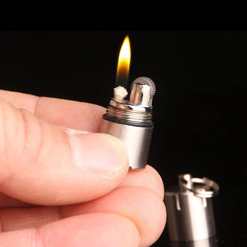 Pepper Spray Keychain Mini Lighter Keychain Without Gasoline Kerosene Oil For Outdoor Portable Capsule Cigarette Lighters Metal Pendant Key Ring Tools