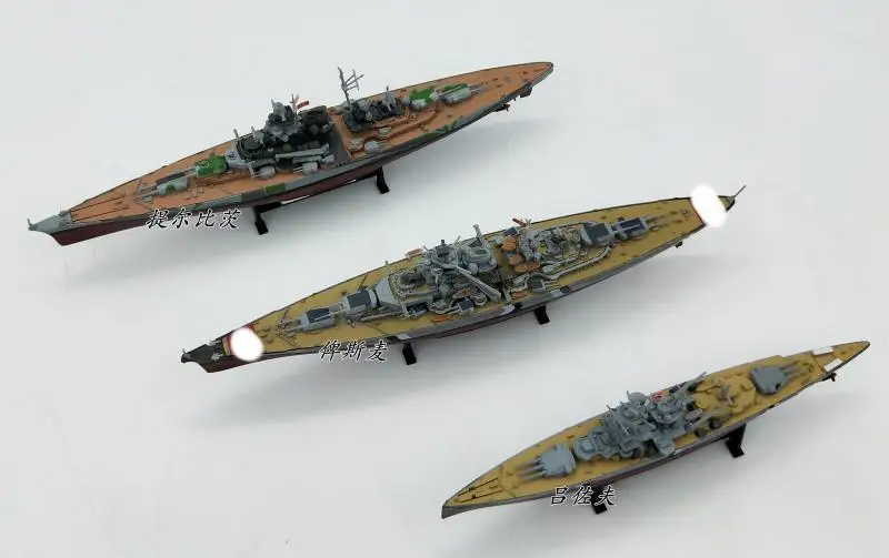 

World War II World Battleship Model Battleship Bismarck Warships Missouri Aircraft Carrier Model Alloy Finished Product