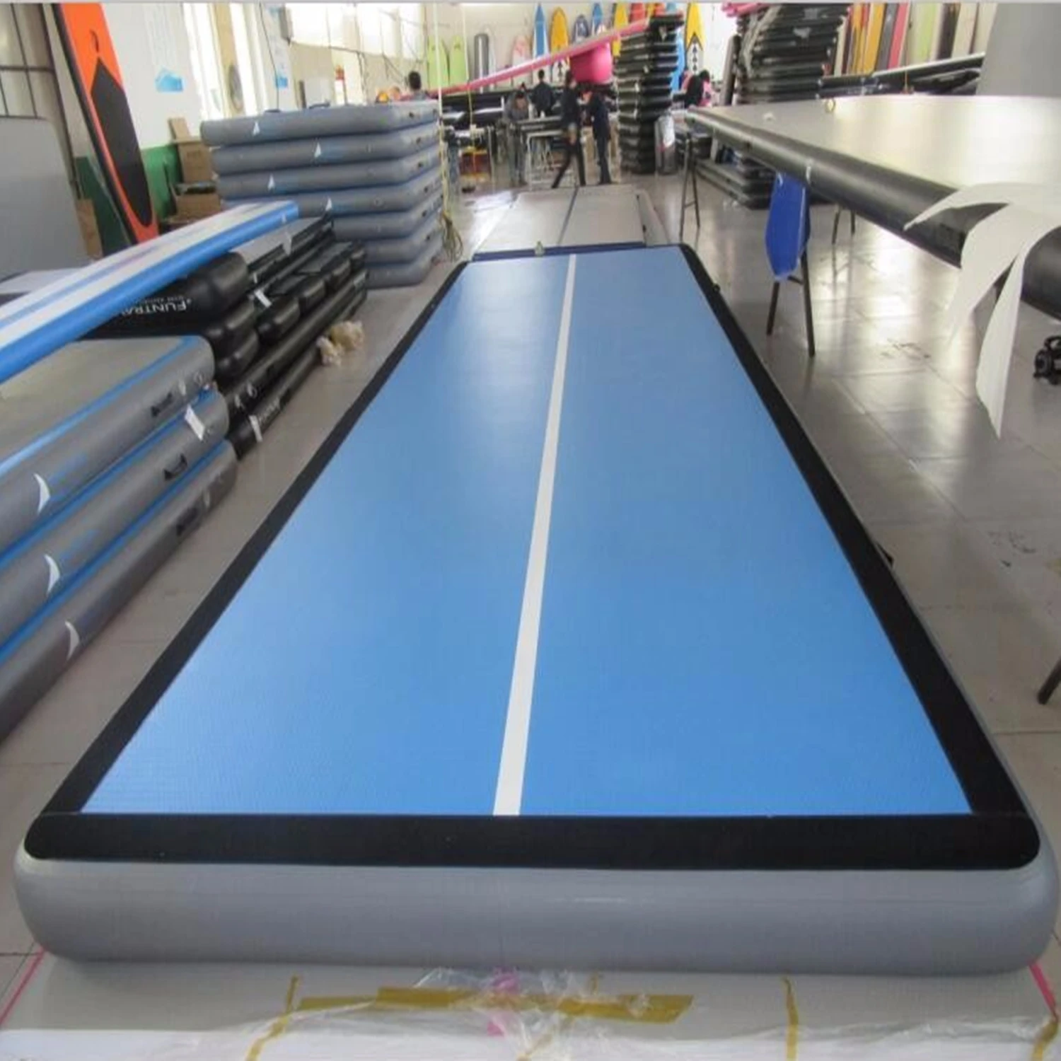 

Free Shipping 8x2x0.2m Factory Wholesale Gymnastics Inflatable Tumble Air Track Gym Mat Inflatable Airtrack For Sale