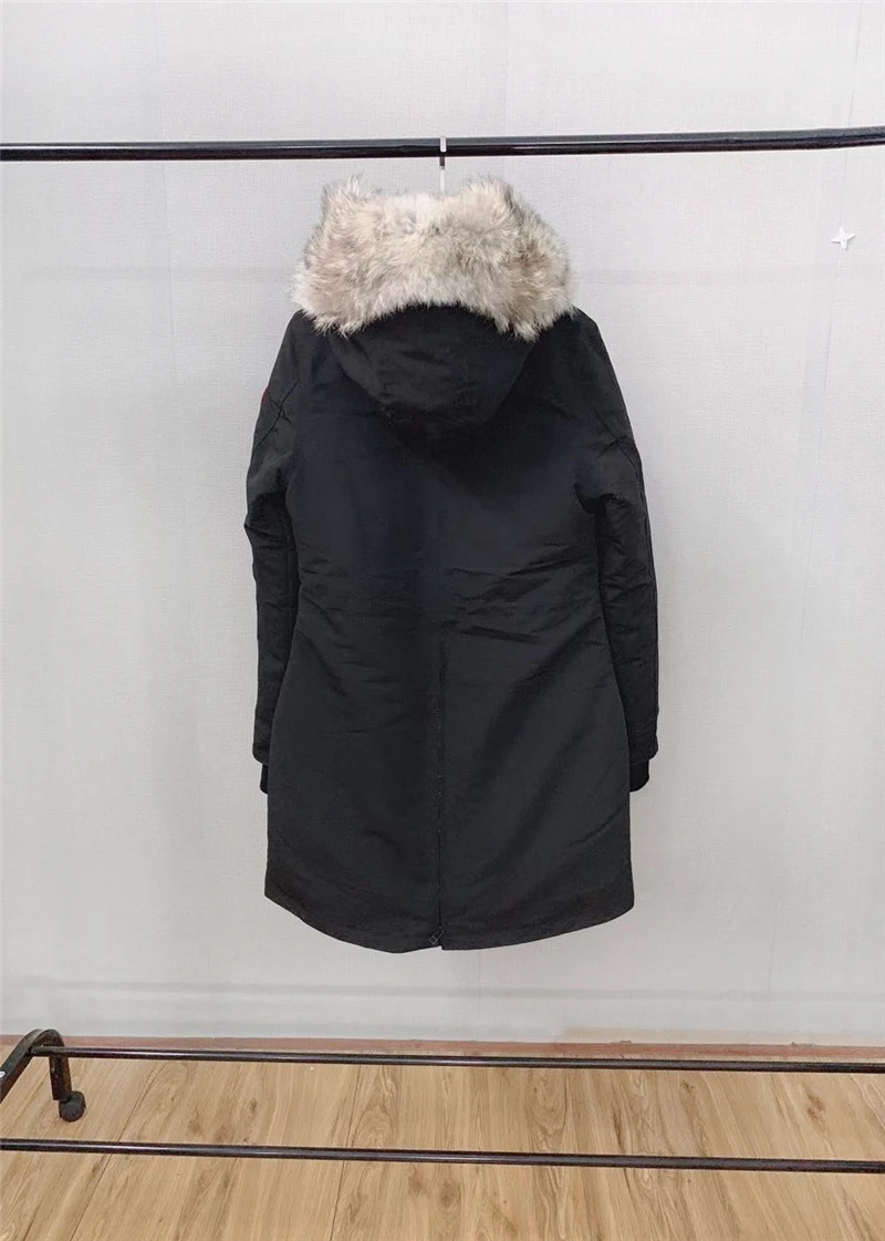 Черный Плотное пуховое зимнее пальто для женщин с капюшоном из волчьего меха Новое поступление женский пуховик с капюшоном Топ толстое модное длинное женское пальто - Цвет: Черный